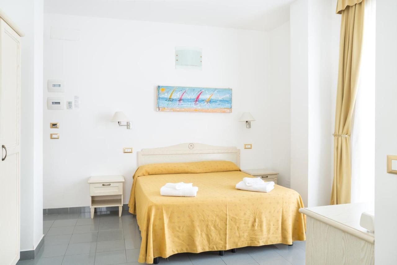 Hotel Marechiaro - Direttamente Sul Mare San Menaio Zewnętrze zdjęcie