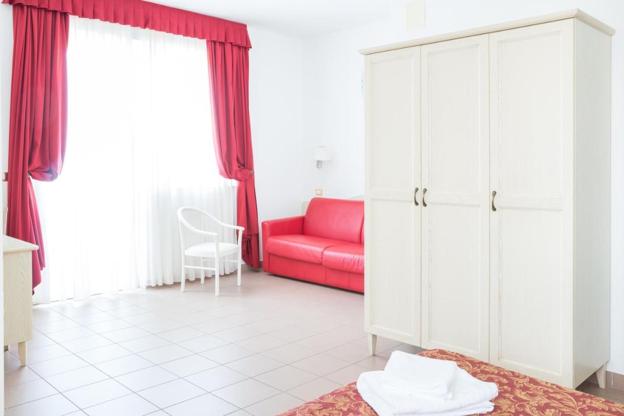 Hotel Marechiaro - Direttamente Sul Mare San Menaio Zewnętrze zdjęcie