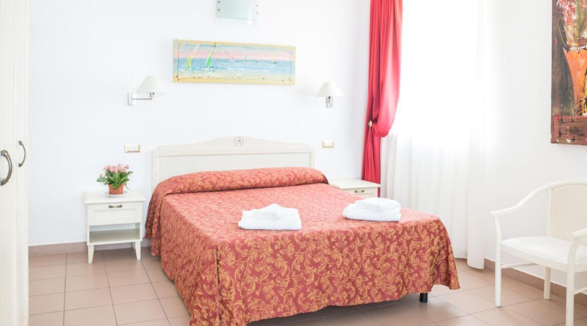 Hotel Marechiaro - Direttamente Sul Mare San Menaio Zewnętrze zdjęcie